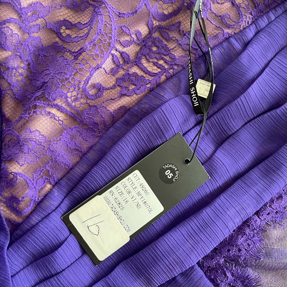Tadashi Shoji Purple Aries lace $ chiffon Dress Gown.Sz 14 - Picture 12 of 14